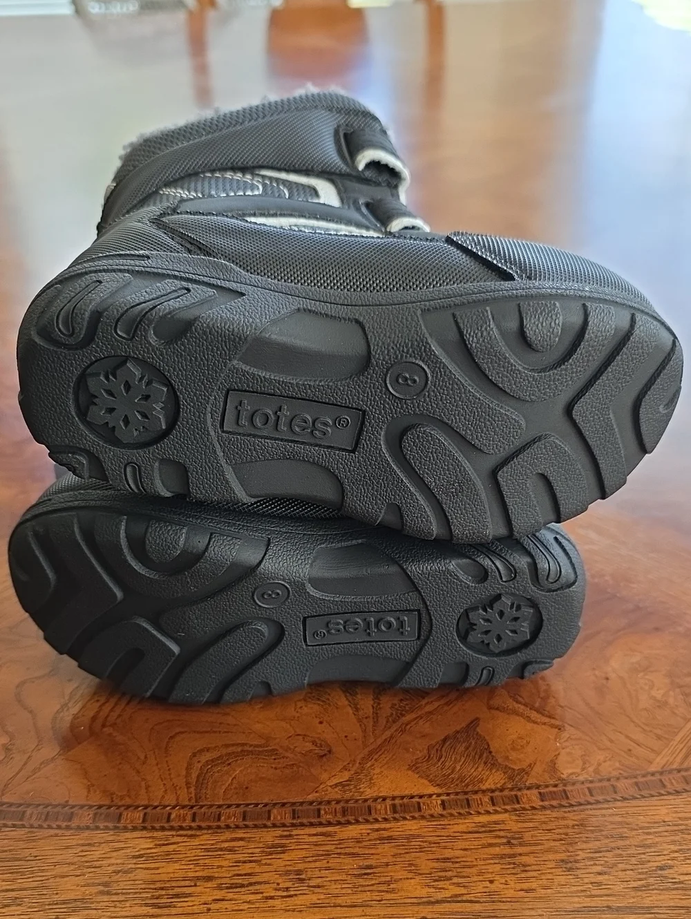 Totes Kids Toddler Boys Tayton Waterproof Insulated Flat Heel Winter Boots Sz 8T